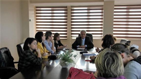 Aliağa AB Projeleri Ekibi ilk toplantısını İlçe Milli Eğitim Müdürü Ogün Derse başkanlığında yaptı.