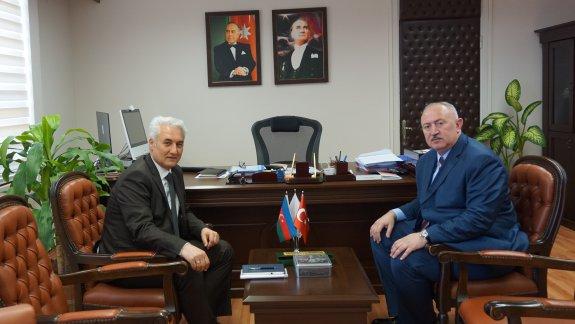 Aliağa İlçe Milli Eğitim Müdürü Ogün Derse Petkim İç Destek Genel Müdür Yardımcı Khalig Mustafayevi makamında ziyaret etti.