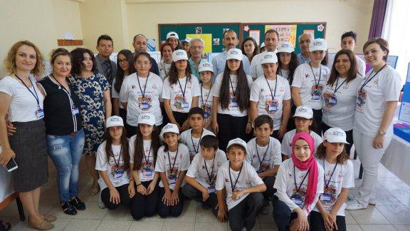 Fatih Ortaokulu 4006 Tübitak Bilim Fuarı