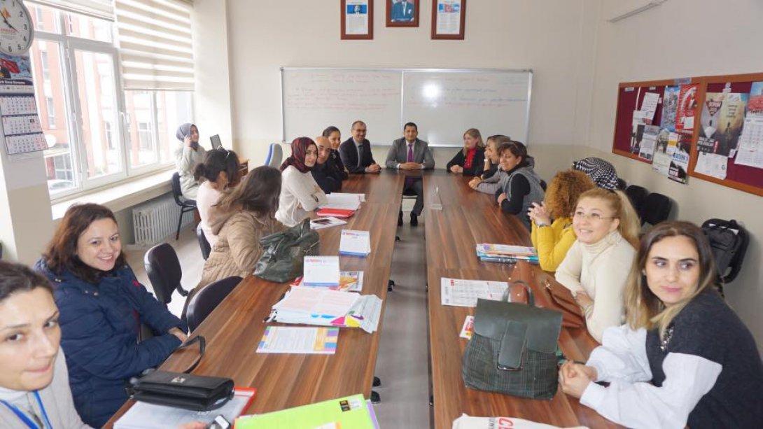 Aliağa İlçe Milli Eğitim Müdürü Erdal Bayhan Gazi Ortaokulunu ziyaret ettı. 